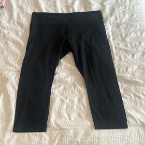 Athleta Black Elation Capri Tight Size XL
